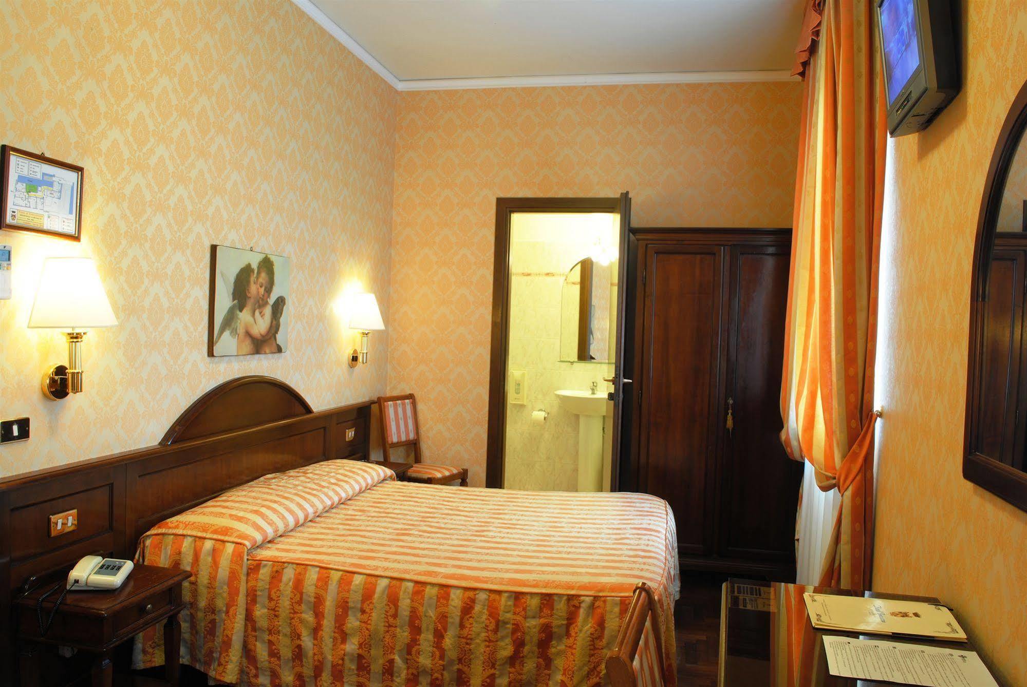 Hotel Boccaccio Florence Luaran gambar