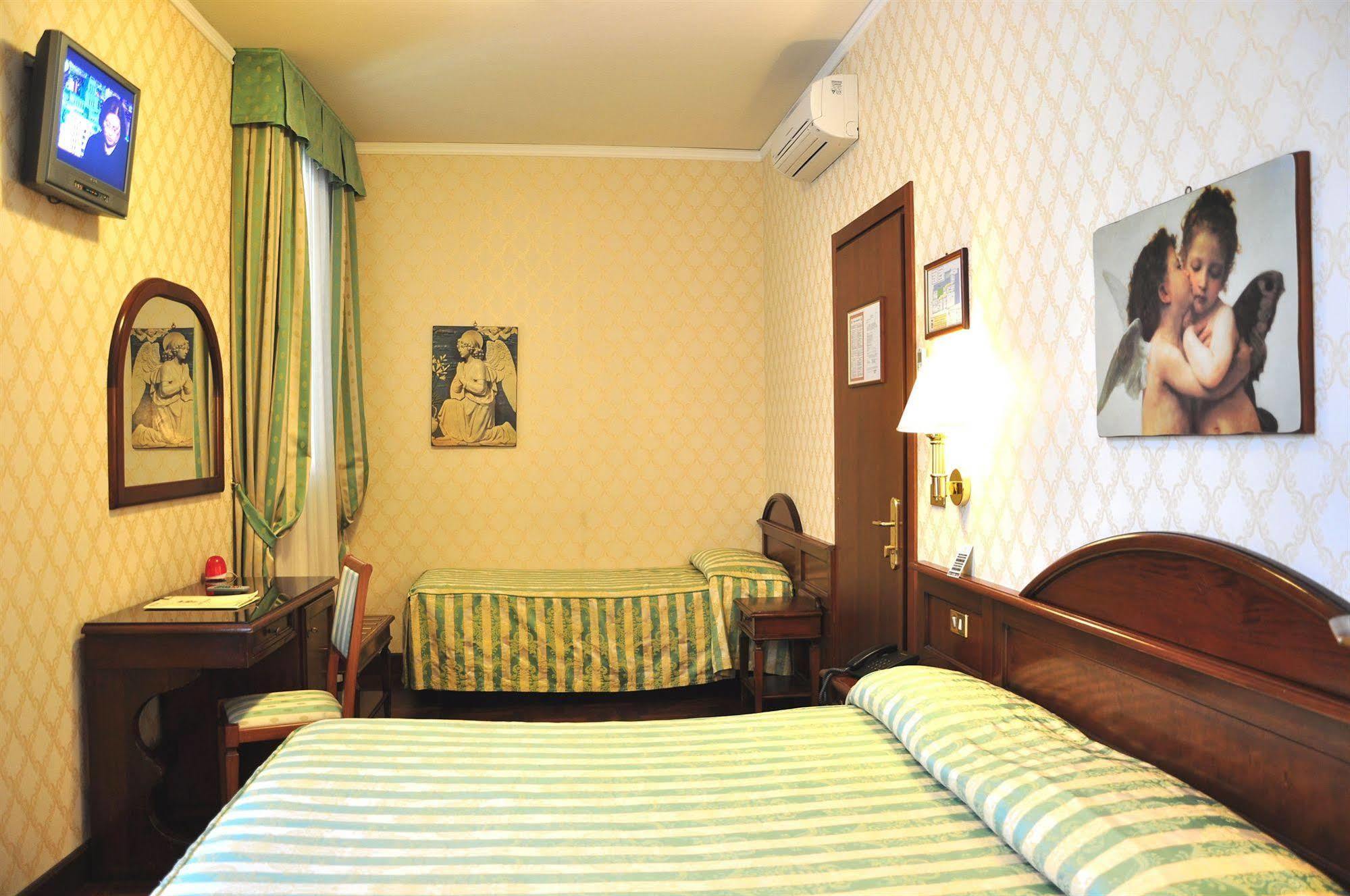 Hotel Boccaccio Florence Luaran gambar
