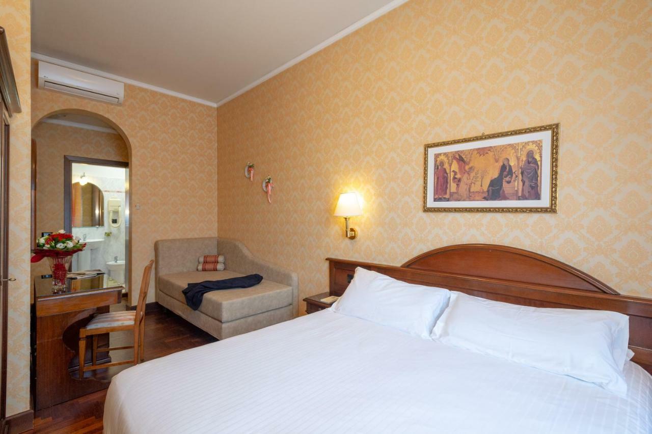 Hotel Boccaccio Florence Luaran gambar